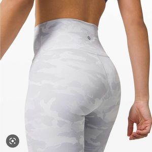 Lululemon Wunder Under High Rise Ribbed Fabic “23”
